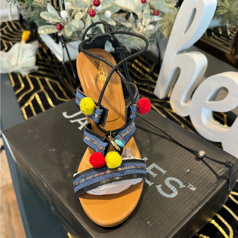 NIB Jacobies lace up sandal size 7